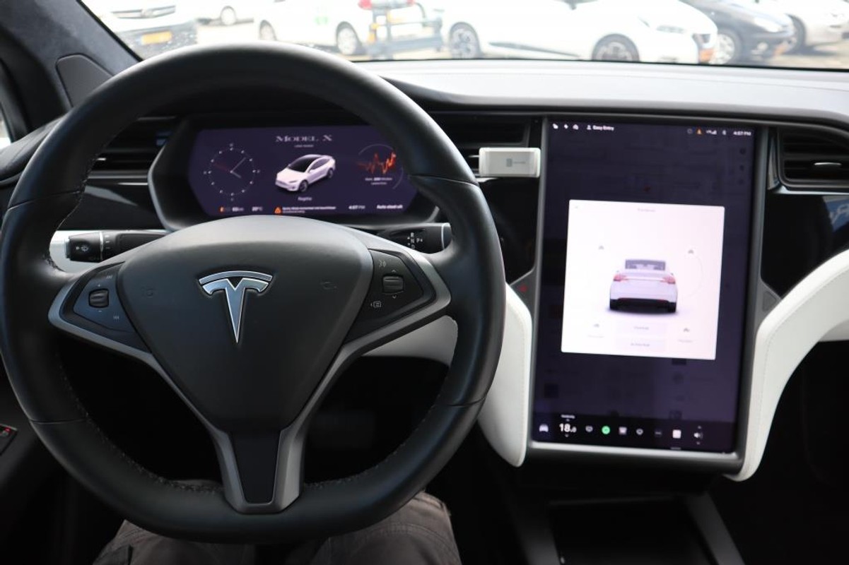 Tesla Model X