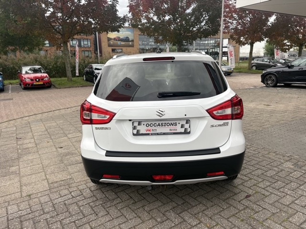 Suzuki S-Cross