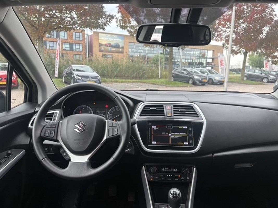 Suzuki S-Cross