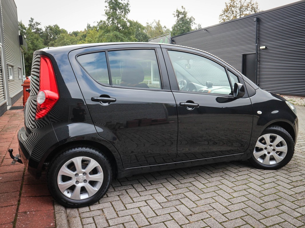 Opel Agila