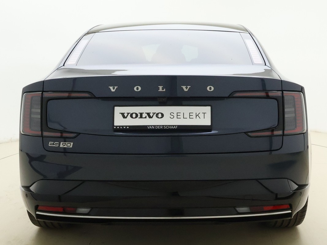 Volvo ES90