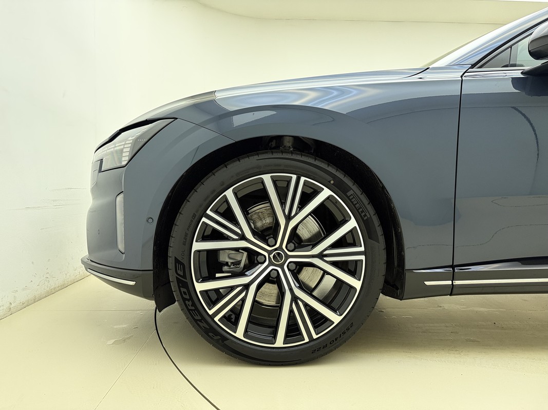 Volvo ES90