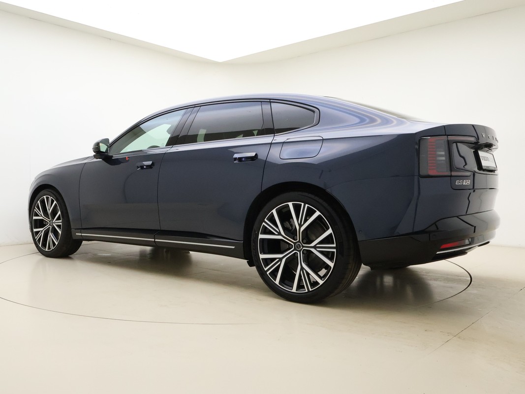 Volvo ES90