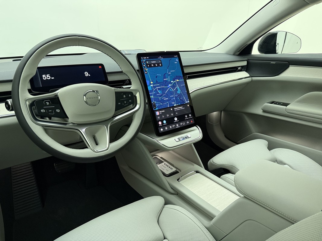 Volvo ES90