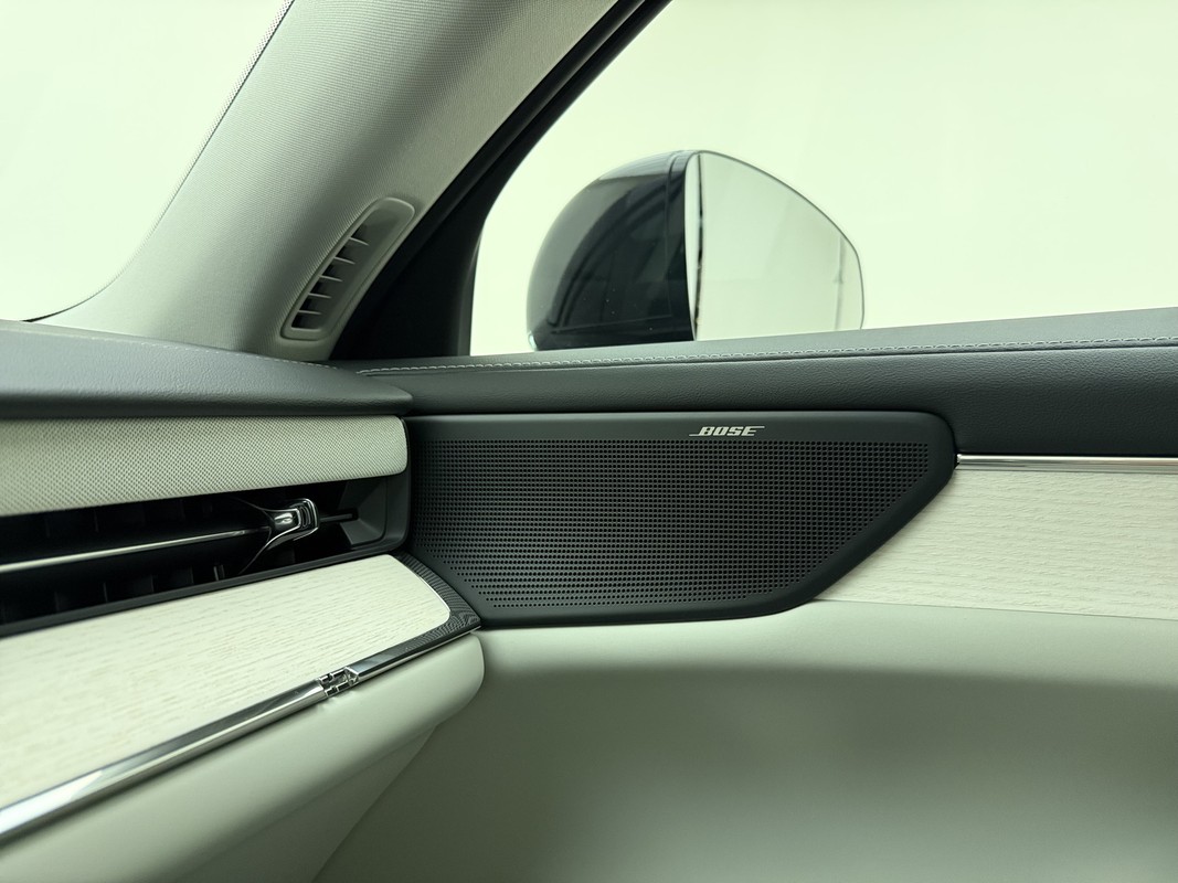 Volvo ES90