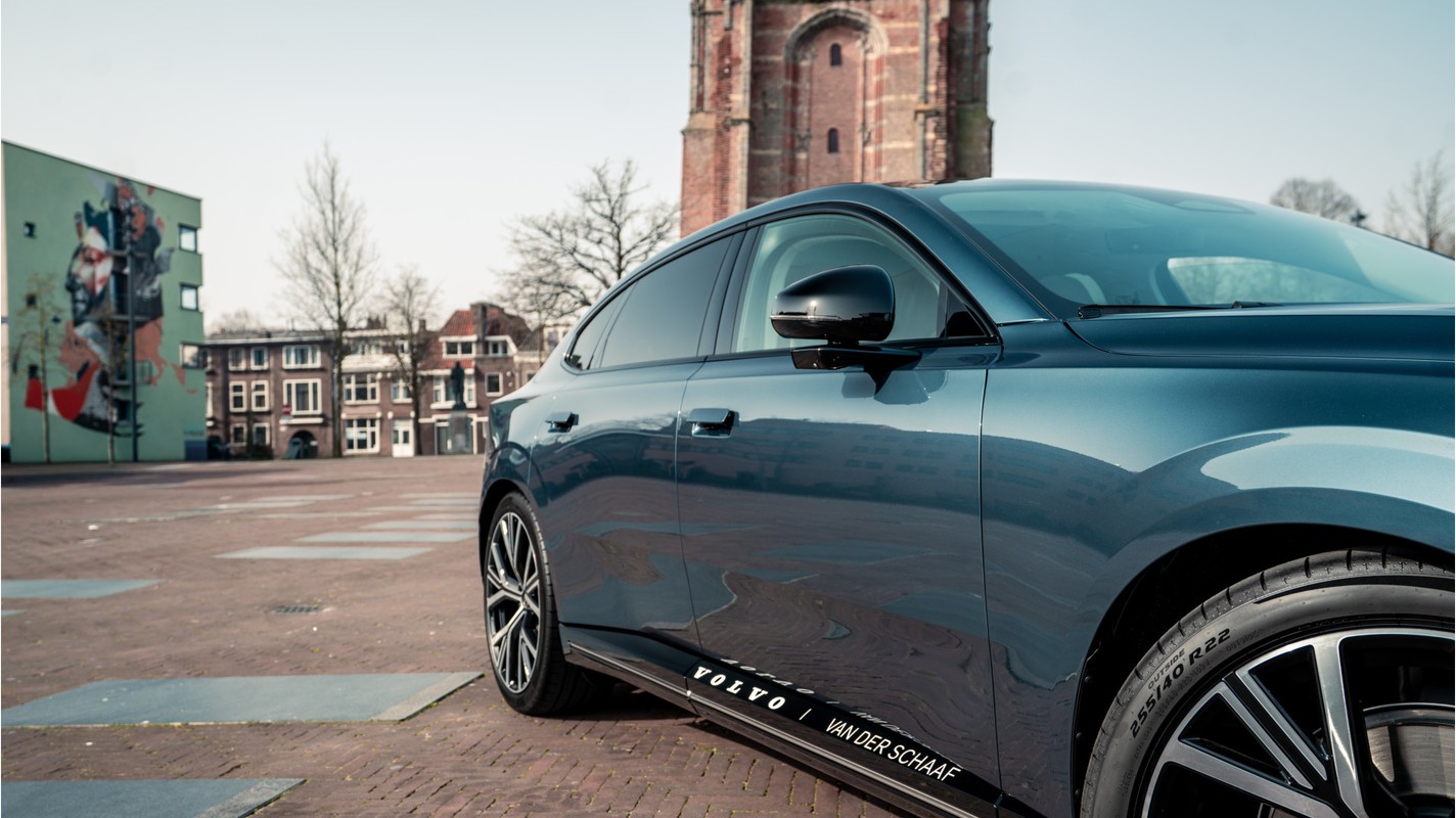 Volvo ES90