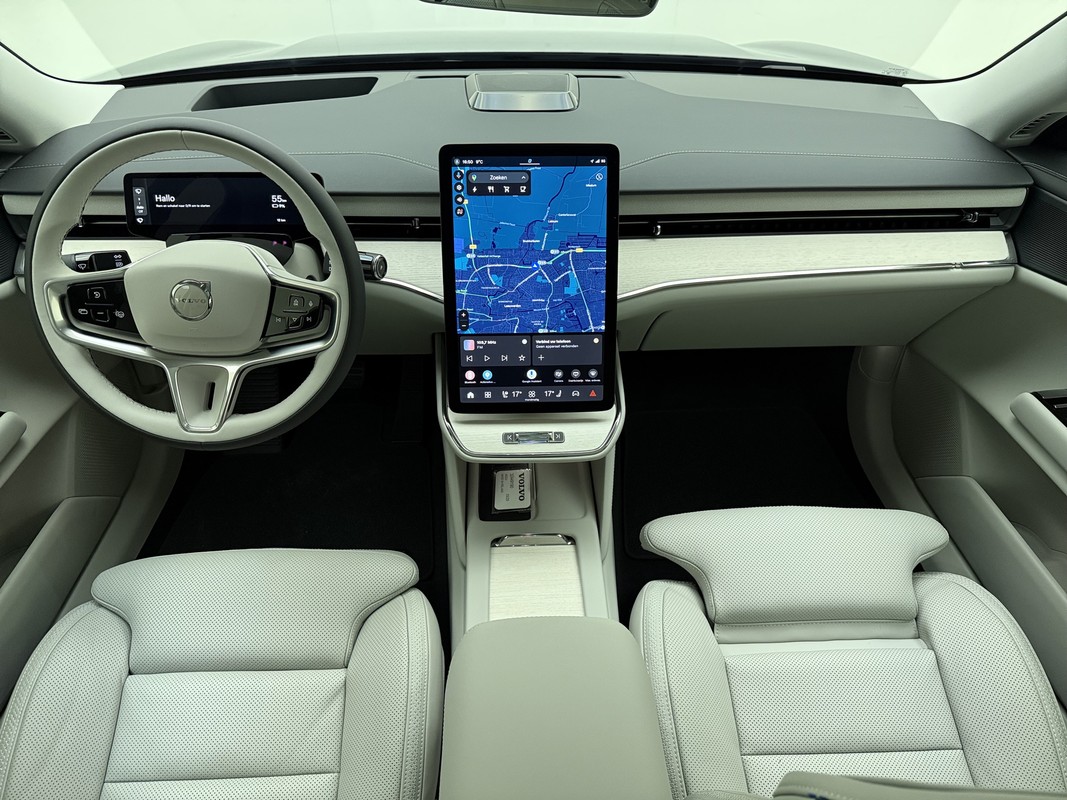 Volvo ES90