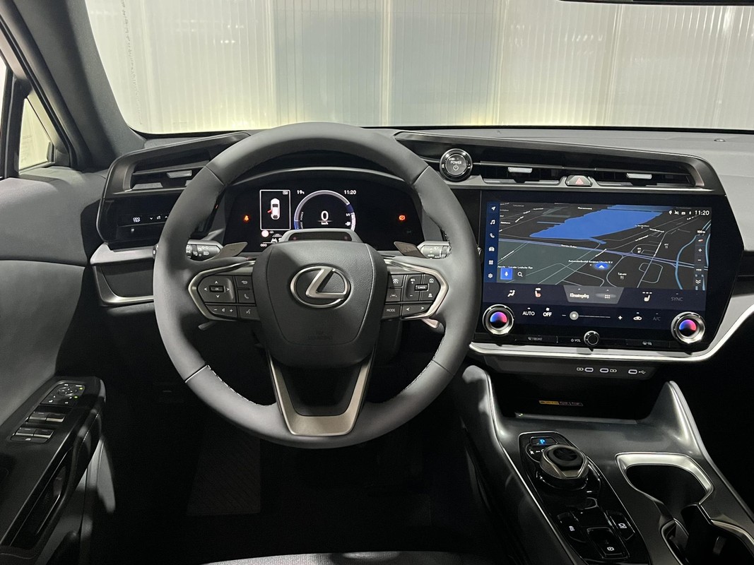 Lexus RZ