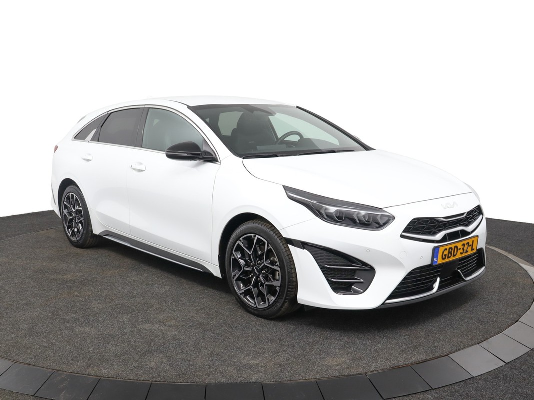 Kia ProCeed
