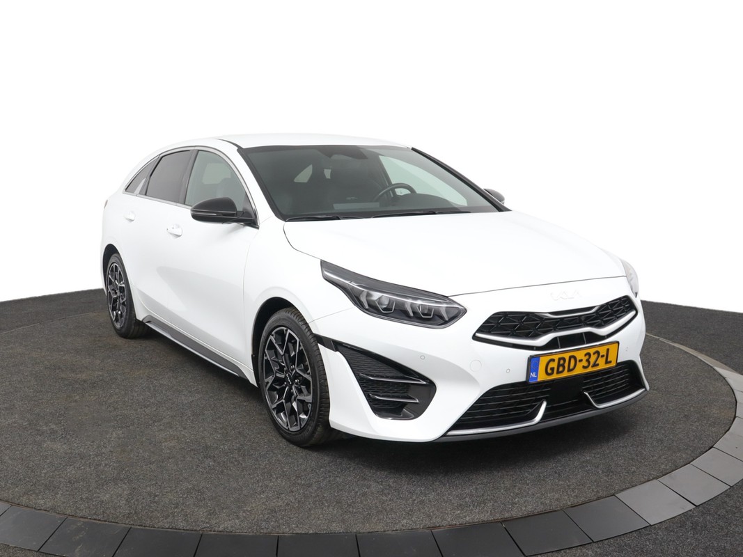 Kia ProCeed