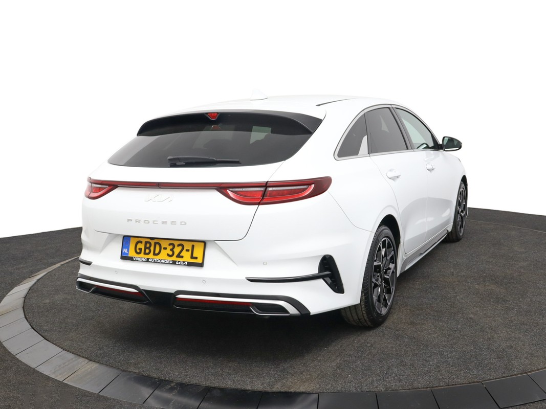 Kia ProCeed