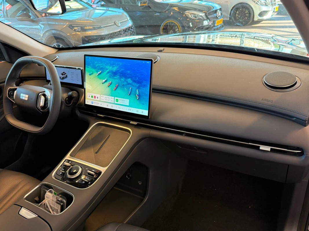 Geely Starray EM-i