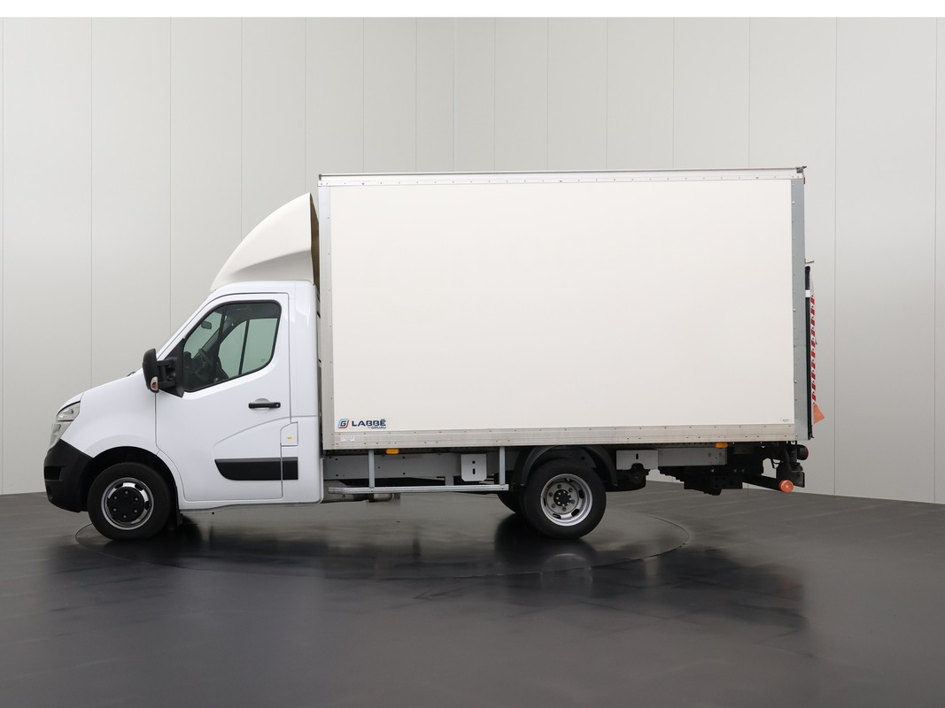 Nissan Interstar