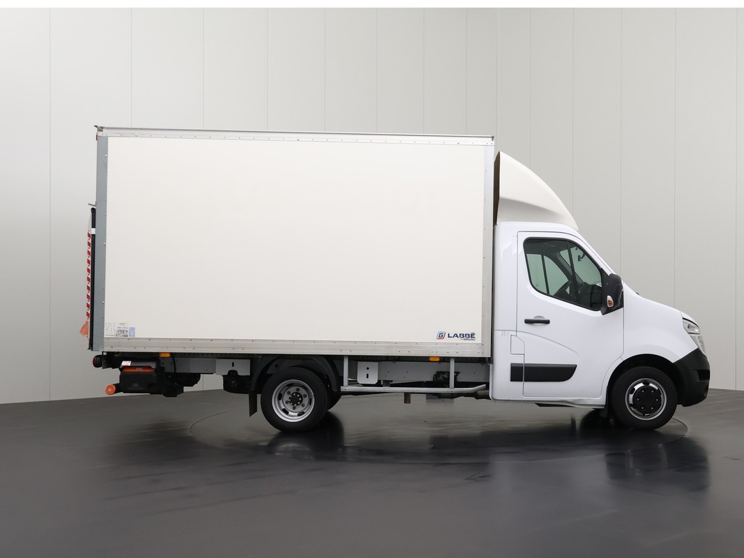 Nissan Interstar