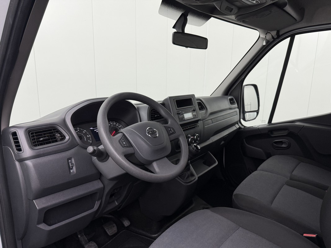 Nissan Interstar