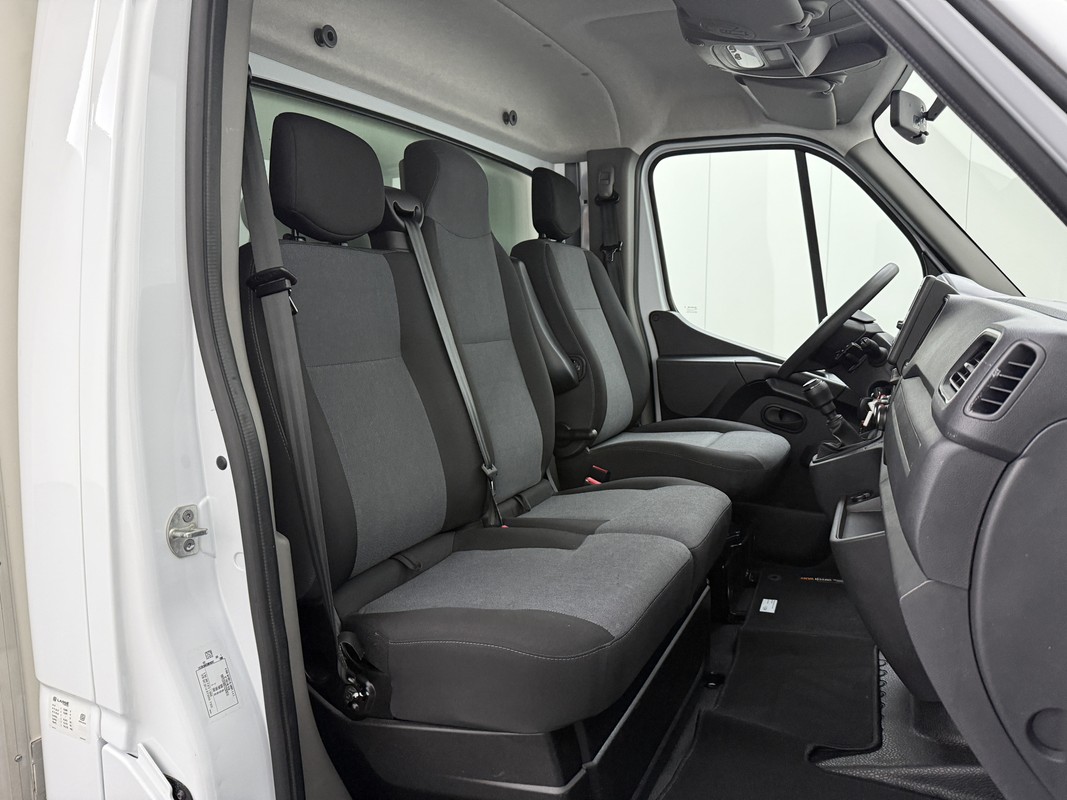 Nissan Interstar