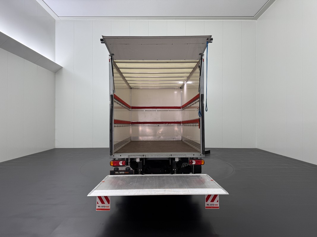 Nissan Interstar