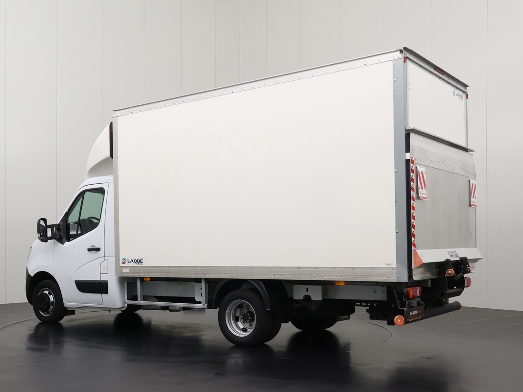 Nissan Interstar