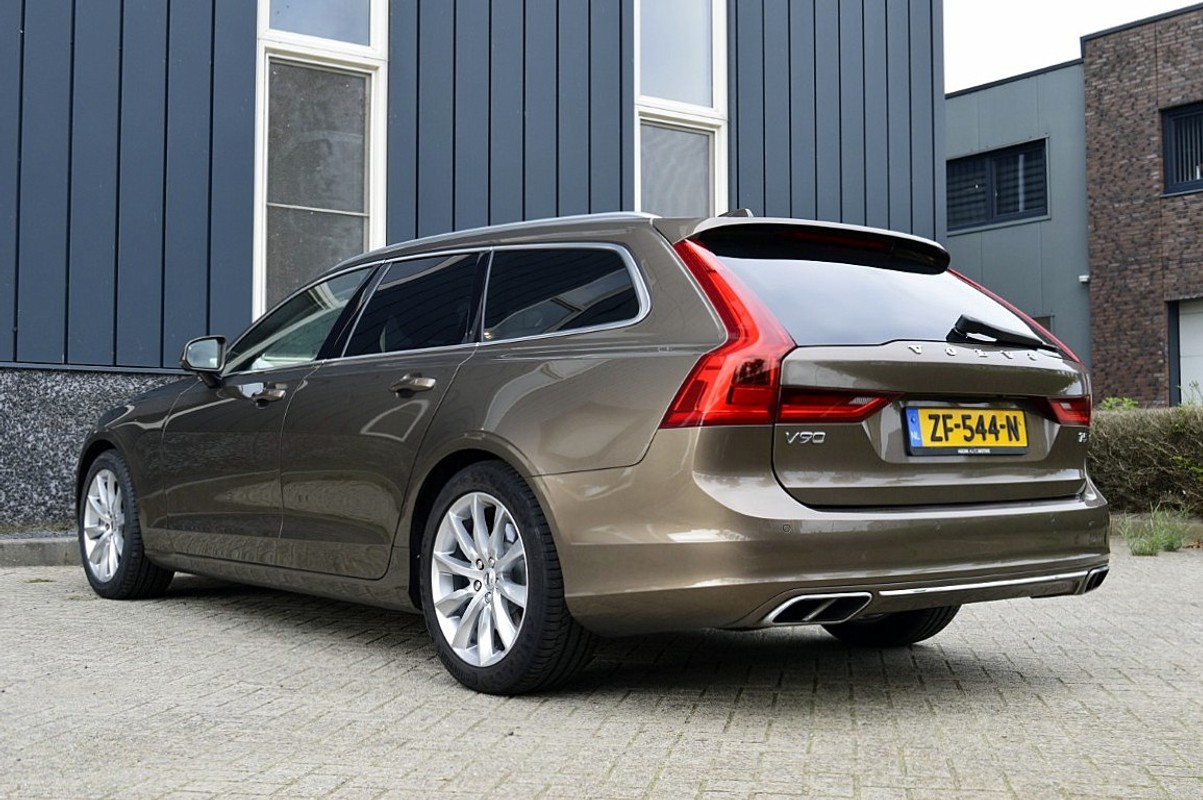 Volvo V90