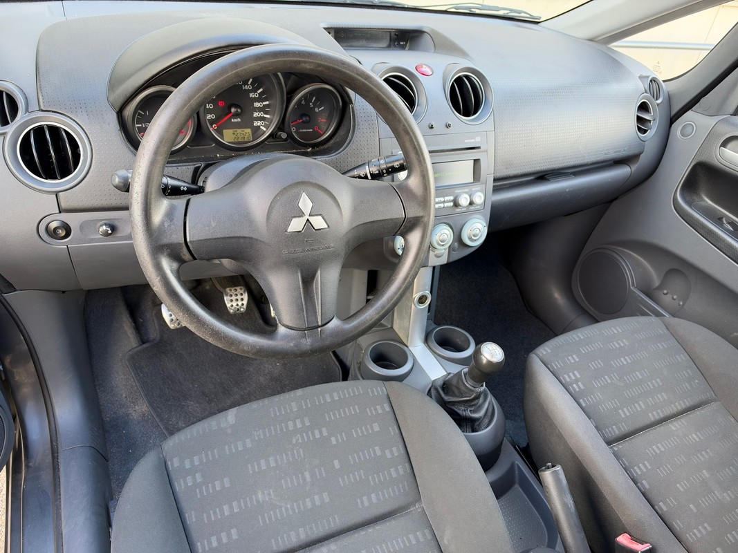 Mitsubishi Colt