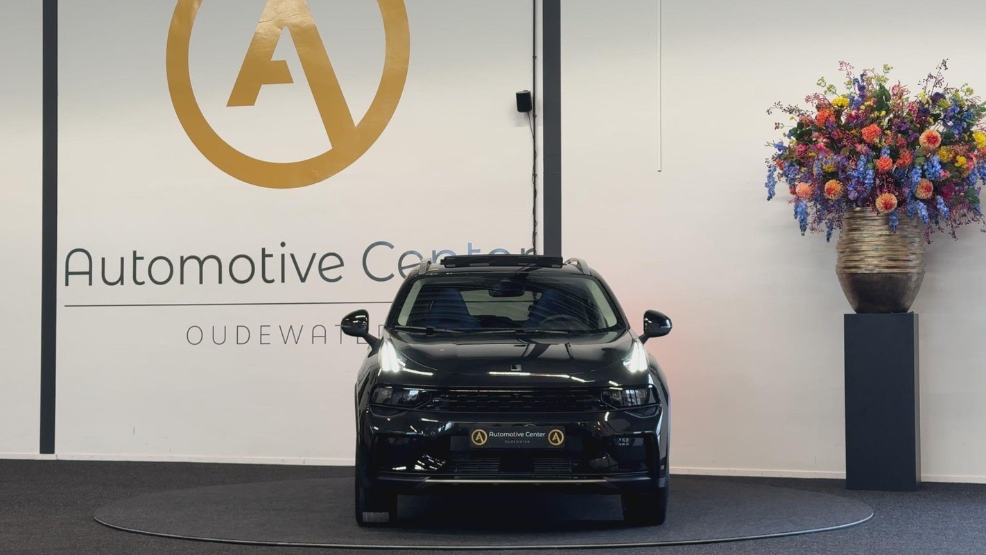 Lynk & Co 01