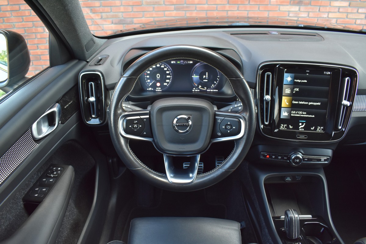 Volvo XC40