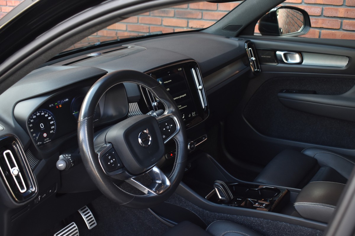 Volvo XC40