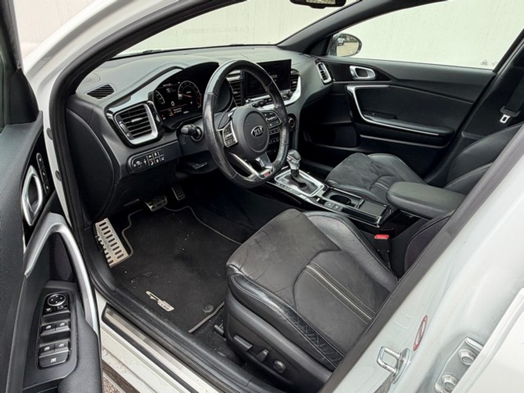 Kia ProCeed