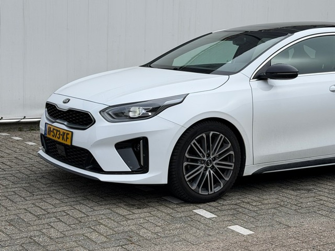 Kia ProCeed