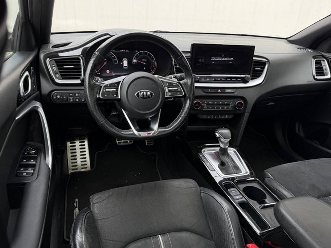 Kia ProCeed