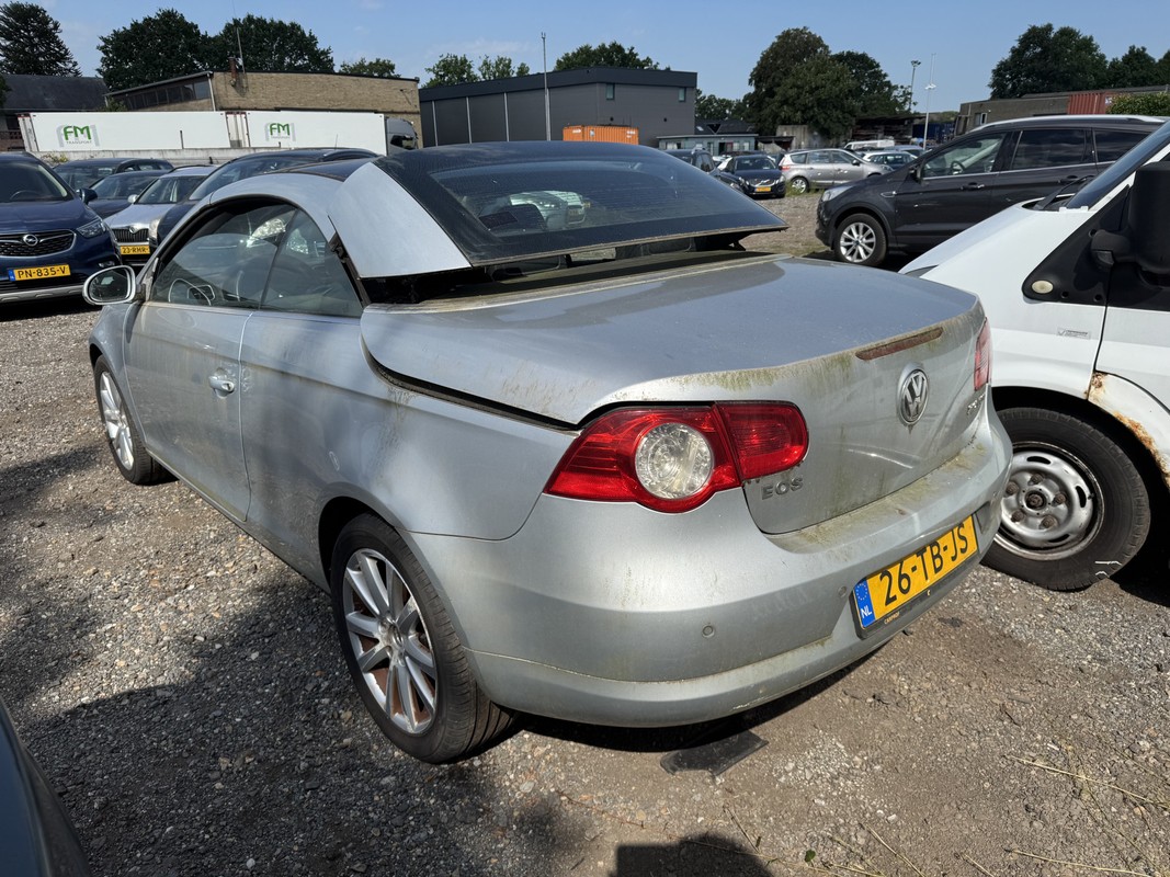 Volkswagen Eos