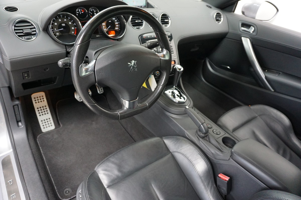Peugeot RCZ