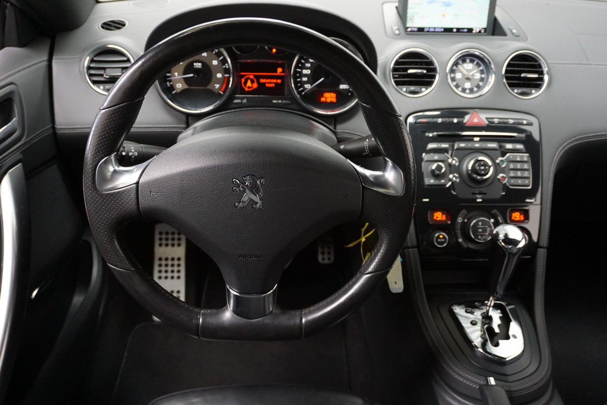 Peugeot RCZ