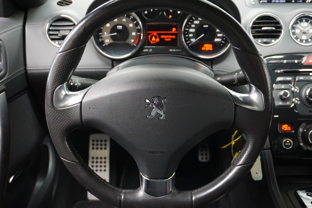 Peugeot RCZ