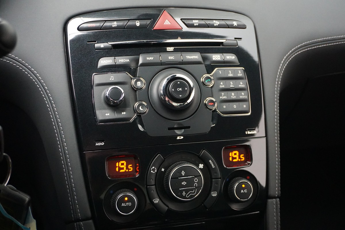 Peugeot RCZ