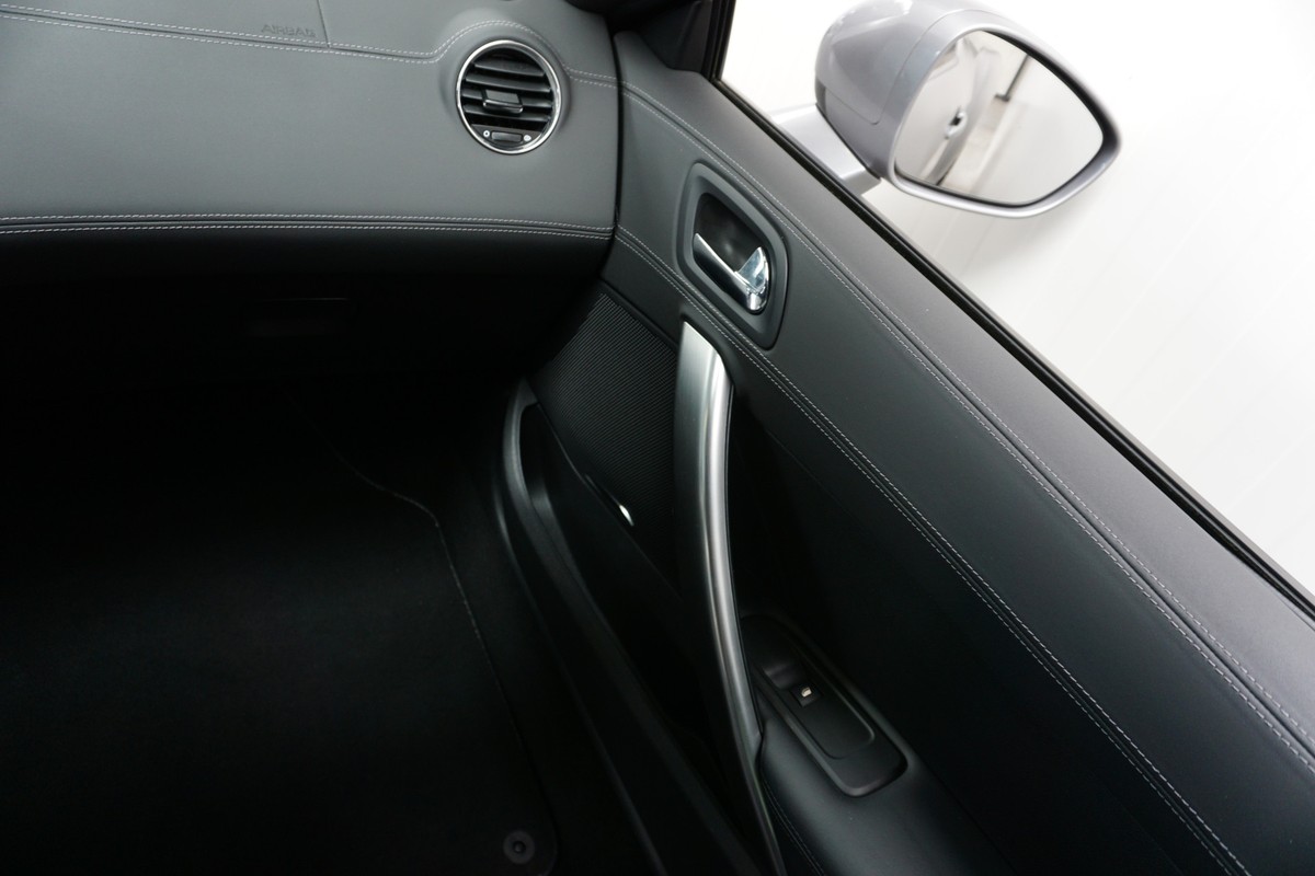 Peugeot RCZ