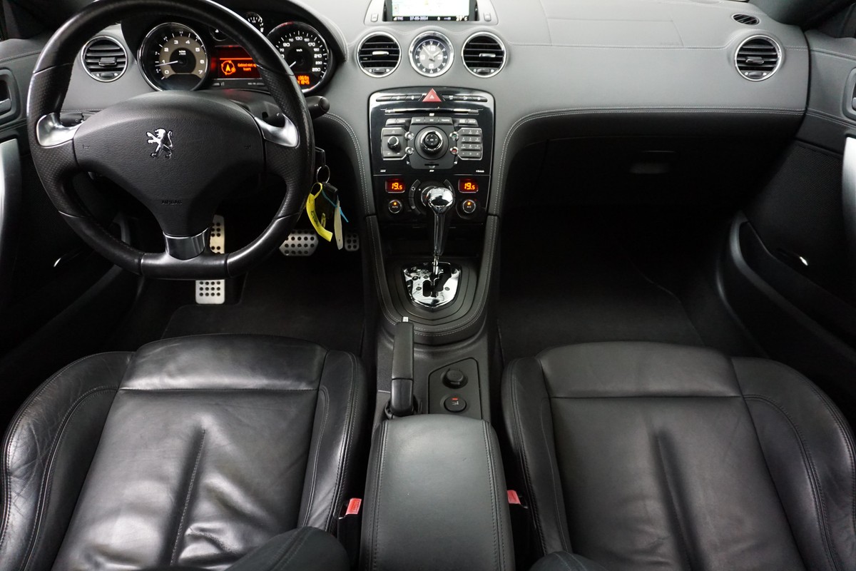 Peugeot RCZ
