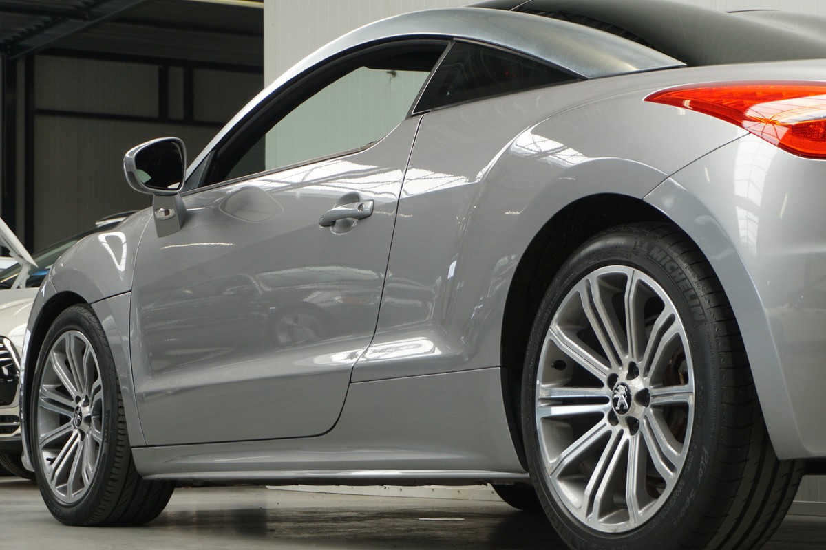 Peugeot RCZ