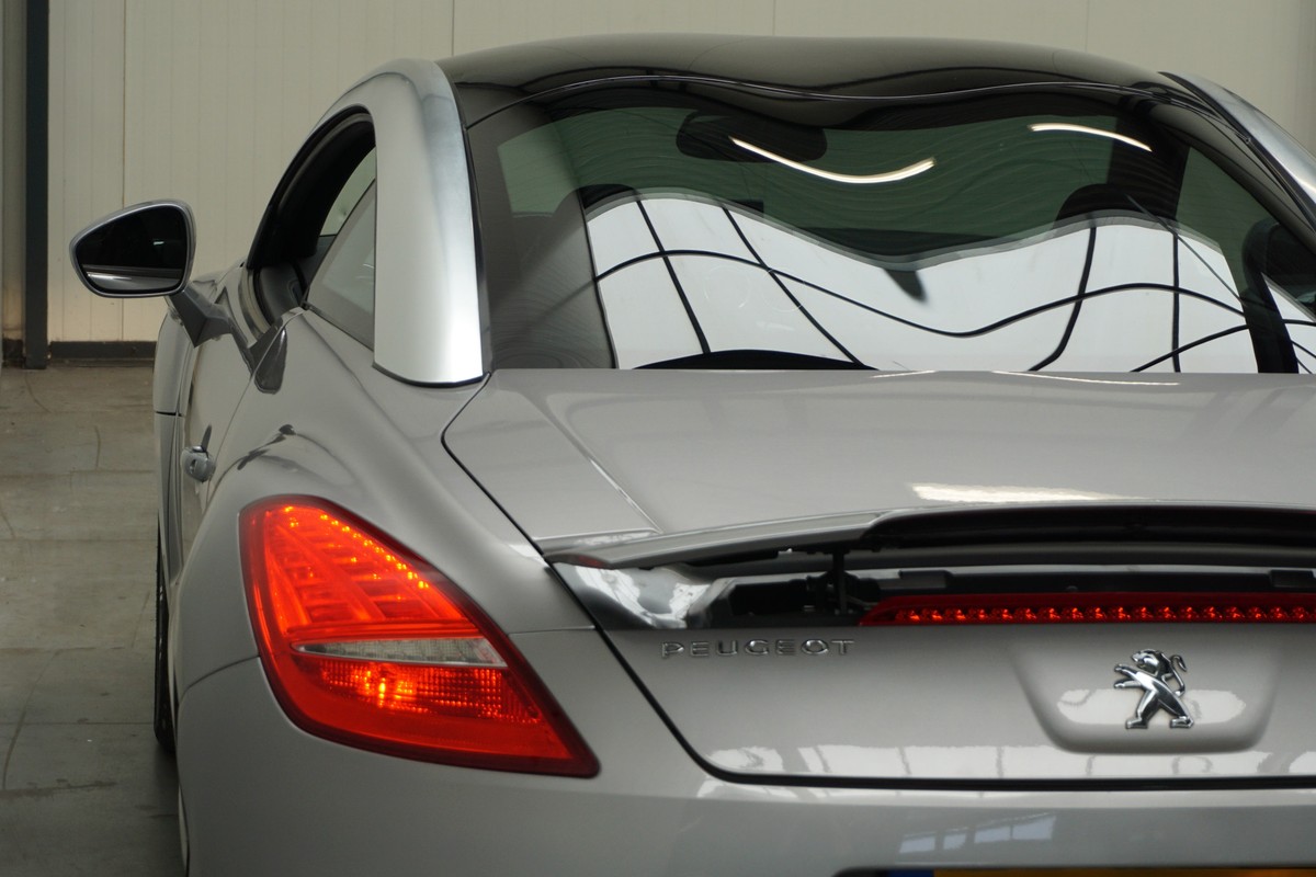 Peugeot RCZ