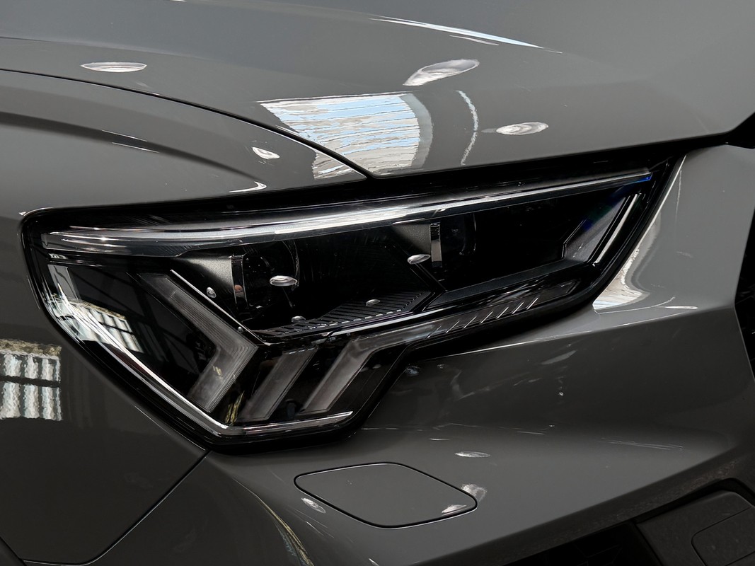 Audi RSQ3
