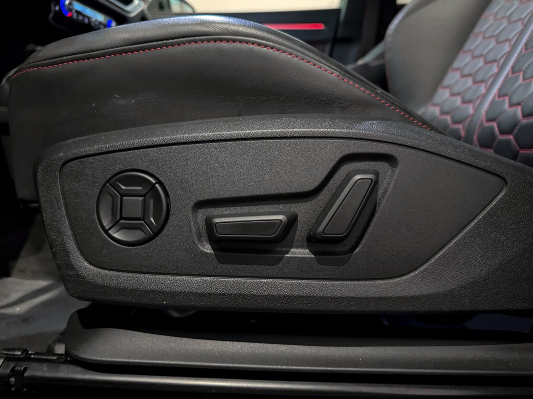 Audi RSQ3