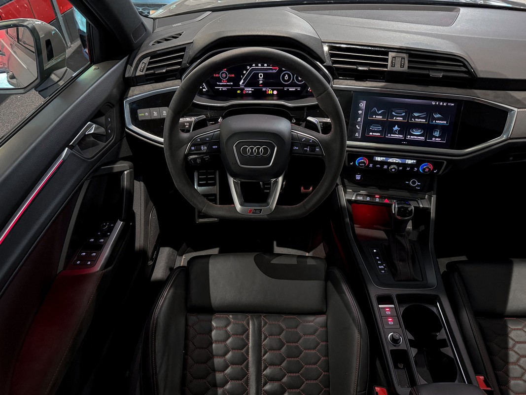 Audi RSQ3