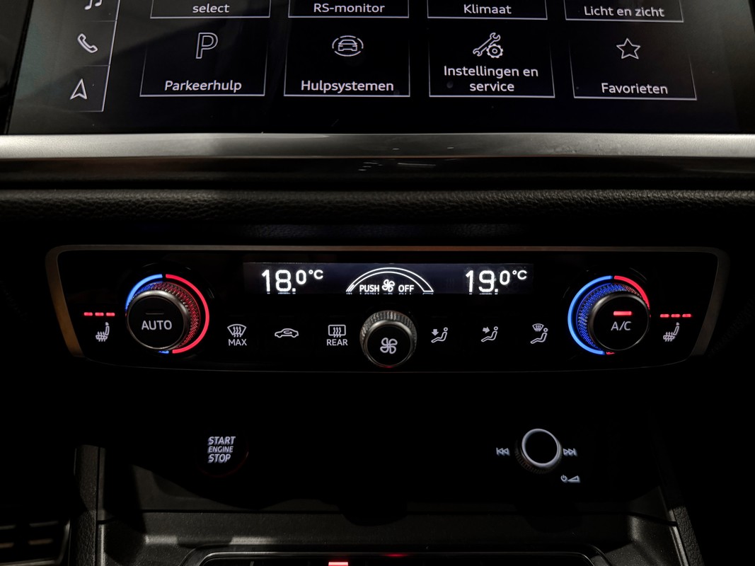 Audi RSQ3