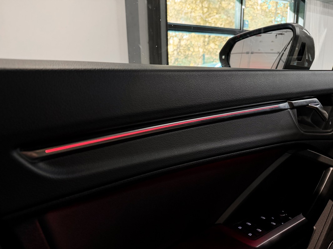 Audi RSQ3