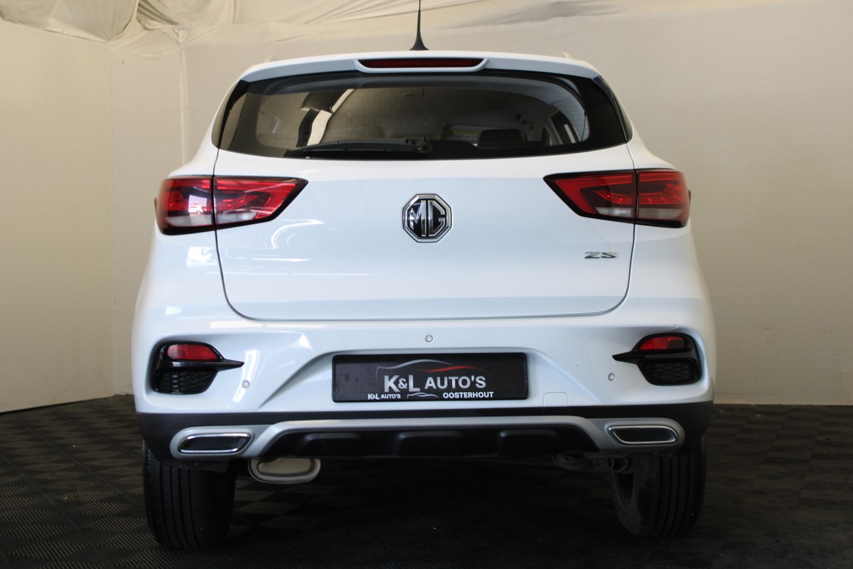 MG ZS