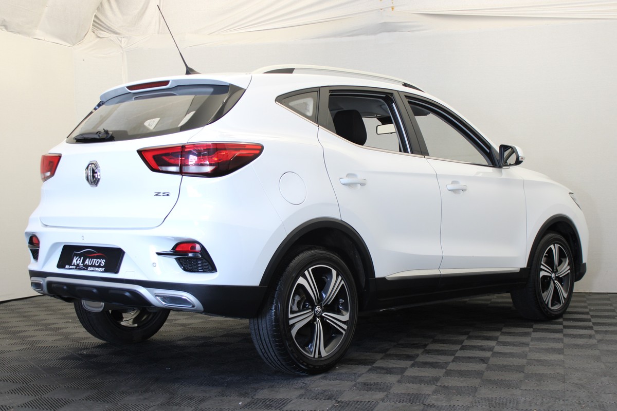MG ZS