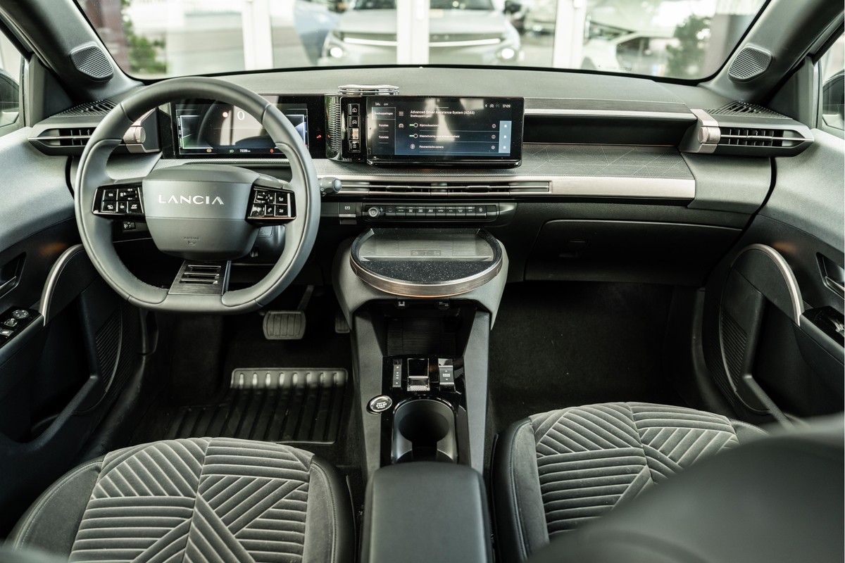 Lancia Ypsilon