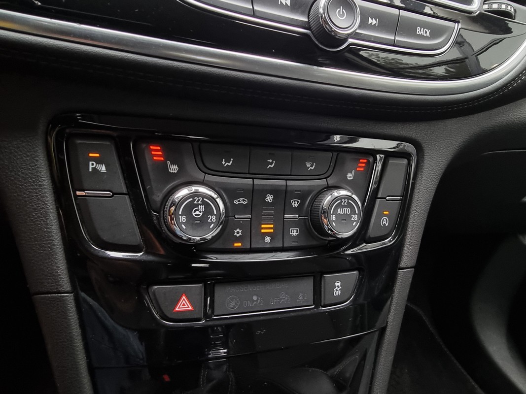 Opel Mokka X