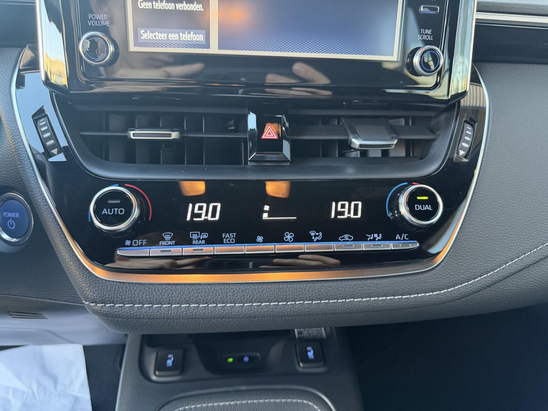 Toyota Corolla Touring Sports