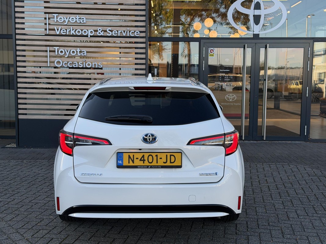 Toyota Corolla Touring Sports